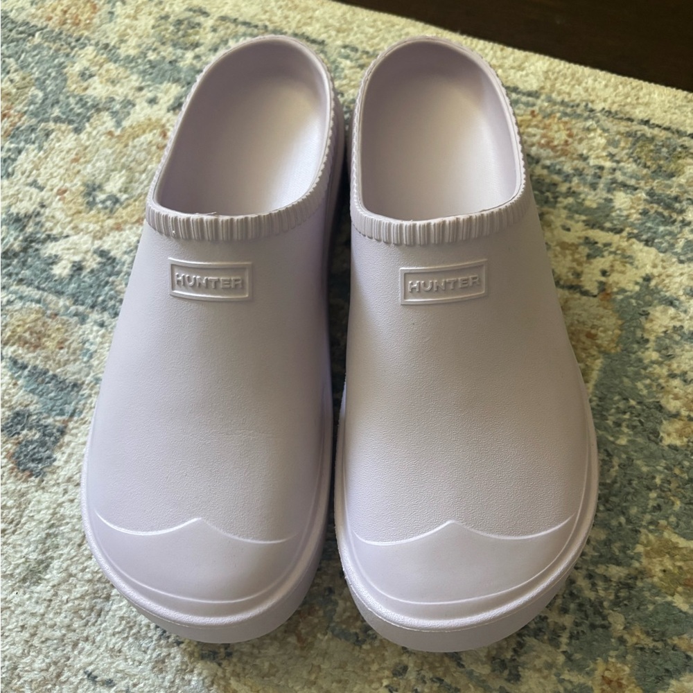 Hunter Pale Lavender Slip-On Clogs